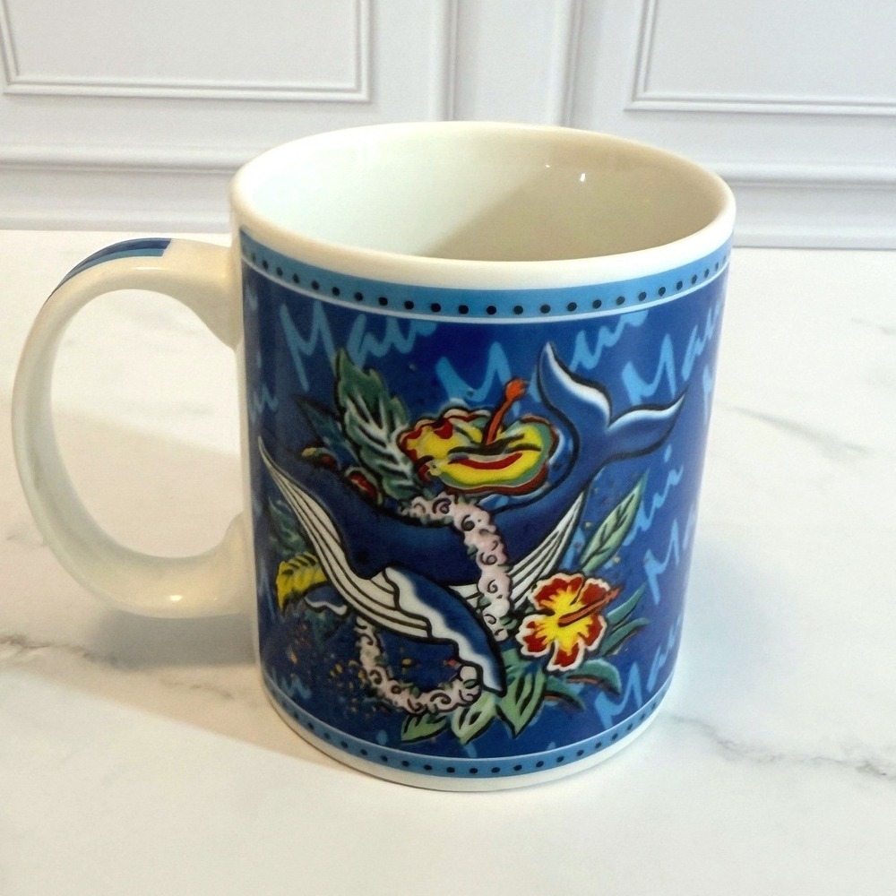 VTG 2002 Hilo Hattie 3.5" Mug Blue Humpback Whale Hibiscus Floral Lei Hawaii
